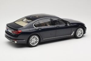 BMW 750Li F02 Imperial Blue Paragon 1:18 80432405586 Metaal — afbeelding 3 van 8