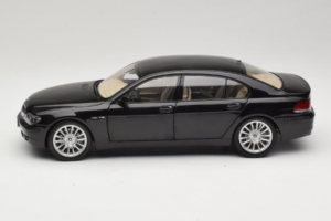 BMW 760Li E66 Individual Zwart Kyosho 1:18 08573RB Metaal — afbeelding 4 van 8
