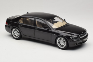 BMW 760Li E66 Individual Zwart Kyosho 1:18 08573RB Metaal — afbeelding 6 van 8