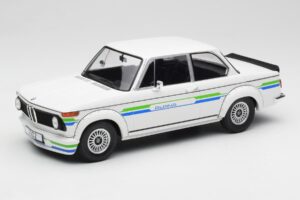 BMW Alpina 2002 E10 Turbo Wit MCG 1:18 MCG18409-R Metaal