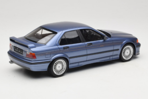 BMW Alpina B6 2.8 E36 Blue Metallic Otto 1:18 OT1180 Hars — afbeelding 2 van 6