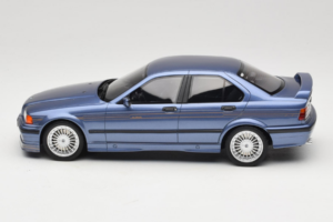 BMW Alpina B6 2.8 E36 Blue Metallic Otto 1:18 OT1180 Hars — afbeelding 3 van 6