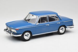 BMW 2000 Tilux E120 Caribe Blauw MCG 1:18 MCG18291 Metaal