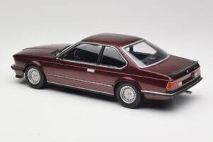 BMW 635 CSi E24 Karmesinrot Metallic Minichamps 1:18 155028105 Metaal — afbeelding 5 van 6