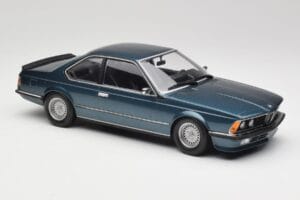 BMW 635 CSi E24 Petrol Blue Metallic Minichamps 1:18 155028108 Metaal — afbeelding 4 van 6