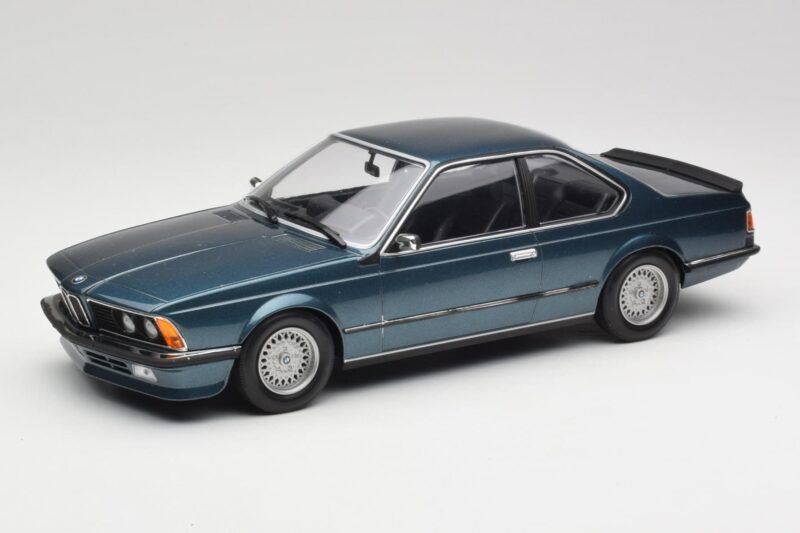 BMW 635 CSi E24 Petrol Blue Metallic Minichamps 1:18 155028108 Metaal