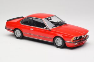 BMW 635 CSi E24 Rood Dealer Editie Minichamps 1:18 80435B5D026 Metaal — afbeelding 4 van 6