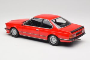 BMW 635 CSi E24 Rood Dealer Editie Minichamps 1:18 80435B5D026 Metaal — afbeelding 5 van 6