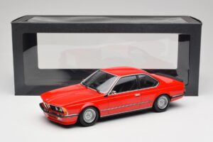 BMW 635 CSi E24 Rood Dealer Editie Minichamps 1:18 80435B5D026 Metaal — afbeelding 6 van 6