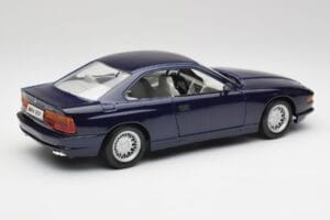 BMW E31 850i Mauritius Blauw Maisto 1:18 438813100299 Metaal — afbeelding 3 van 8
