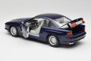 BMW E31 850i Mauritius Blauw Maisto 1:18 438813100299 Metaal — afbeelding 5 van 8