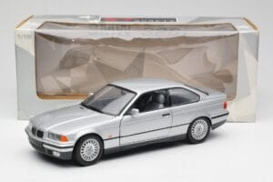BMW 3 Series E36 Coupe Zilver UT Models 1:18 180023321 Metaal — afbeelding 8 van 8