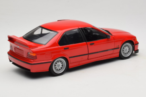 BMW 318is E36 Hellrot UT Models 1:18 180024302-R1 Metaal — afbeelding 3 van 8