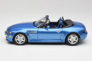 BMW Z3 E36 M Roadster Estoril Blue Bburago 1:18 3349-M1 Metaal — afbeelding 4 van 8