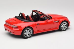 BMW Z3 E36 M Roadster Imola Rood UT Models 1:18 20411 Metaal — afbeelding 3 van 8