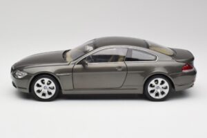 BMW 6 E63 Coupe Licht Brons Kyosho 1:18 80430153283 Metaal — afbeelding 4 van 8
