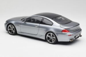 BMW M6 E63 Silver Grijs Kyosho 1:18 08703GR Metaal — afbeelding 7 van 8