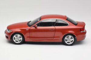 BMW 1 E82 Coupe Oranje Kyosho 1:18 80430427064 Metaal — afbeelding 4 van 8