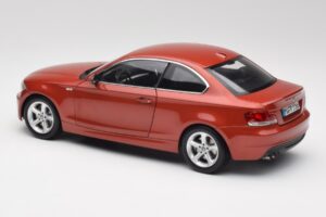 BMW 1 E82 Coupe Oranje Kyosho 1:18 80430427064 Metaal — afbeelding 7 van 8