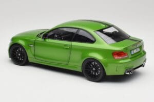 BMW 1 Serie E82 Coupe Taiga Green Metallic Minichamps 1:18 110020024 Metaal — afbeelding 7 van 8