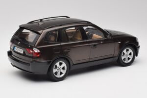 BMW X3 E83 3.0d Donkerbruin Metallic Kyosho 1:18 80430300736 Metaal — afbeelding 3 van 8