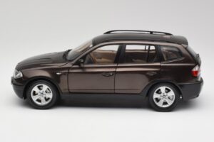 BMW X3 E83 3.0d Donkerbruin Metallic Kyosho 1:18 80430300736 Metaal — afbeelding 4 van 8