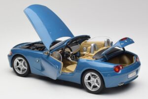 BMW Z4 E85 Maldives Blue Bburago 1:18 34046BLUE Metaal — afbeelding 5 van 8
