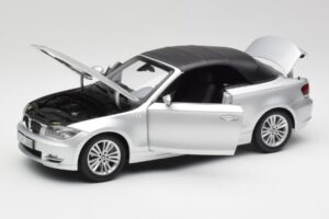BMW 135i E88 Cabriolet Titan Zilver Kyosho 1:18 80430427021 Metaal — afbeelding 2 van 8