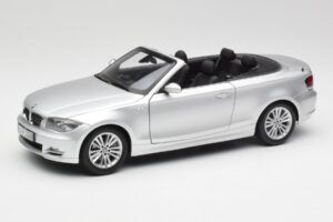 BMW 135i E88 Cabriolet Titan Zilver Kyosho 1:18 80430427021 Metaal