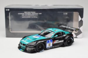 BMW Z4 E89 GT3 BMW Team Vita4one #18 J. Klingmann / M. Wittmann ADAC 24 Hours Nurburgring 2012 Minichamps 1:18 151122318 Meta — afbeelding 6 van 6