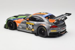 BMW Z4 E89 GT3 #76 Schubert Motorsport Dubai 24 Hours 2014 Minichamps 1:18 151142376 Metaal — afbeelding 5 van 6