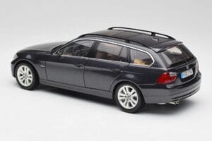 BMW 330i E91 Touring Donkergrijs Kyosho 1:18 80430394360 Metaal — afbeelding 7 van 8