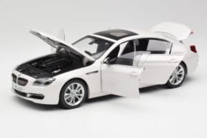 BMW 6 F06 Gran Coupe Mineral Wit Paragon 1:18 80432218741 Metaal — afbeelding 2 van 8