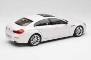 BMW 6 F06 Gran Coupe Mineral Wit Paragon 1:18 80432218741 Metaal — afbeelding 3 van 8