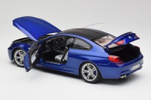 BMW M6 F13 San Marino Blauw Paragon 1:18 80432218737 Metaal — afbeelding 4 van 7