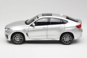 BMW X6 M F86 Zilver Norev 1:18 183200 Metaal — afbeelding 4 van 8