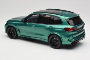 BMW X5 M G05 Competition Isle of Man Green GT Spirit 1:18 GT490 Hars — afbeelding 5 van 6