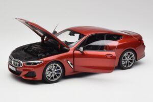 BMW M850i G15 Oranje Metallic Norev 1:18 183285 Metaal — afbeelding 2 van 8