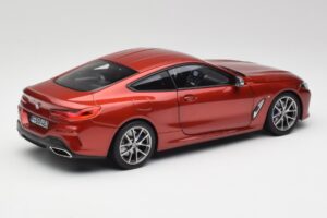 BMW M850i G15 Oranje Metallic Norev 1:18 183285 Metaal — afbeelding 3 van 8