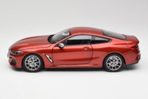 BMW M850i G15 Oranje Metallic Norev 1:18 183285 Metaal — afbeelding 4 van 8