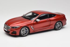 BMW M850i G15 Oranje Metallic Norev 1:18 183285 Metaal
