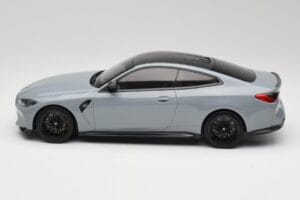 BMW M4 G82 Brooklyn Grijs Minichamps 1:18 155020124 Metaal — afbeelding 3 van 6