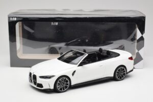 BMW M4 G82 Cabriolet Alpine White Minichamps 1:18 155021031 Metaal — afbeelding 6 van 6