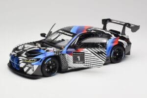BMW M4 GT3 G82 #1 Test Version 2021 Minichamps 1:18 113222003 Metaal — afbeelding 2 van 8