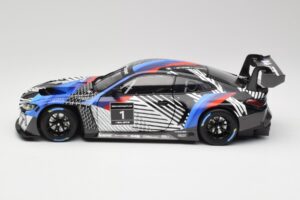 BMW M4 GT3 G82 #1 Test Version 2021 Minichamps 1:18 113222003 Metaal — afbeelding 4 van 8