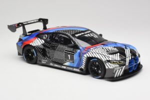 BMW M4 GT3 G82 #1 Test Version 2021 Minichamps 1:18 113222003 Metaal — afbeelding 6 van 8