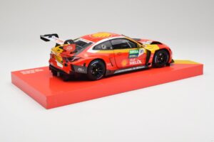BMW M4 GT3 G82 #31 S. van der Linde Team Schubert DTM Champion 2022 Minichamps 1:18 113222331 Metaal — afbeelding 3 van 8