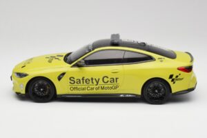 BMW M4 G82 MotoGP Safety Car Minichamps 1:18 155020126 Metaal — afbeelding 3 van 6
