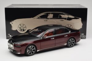 BMW i7 G70 Black & Red Metallic Minichamps 1:18 110023201 Metaal — afbeelding 8 van 8