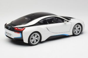 BMW i8 Crystal Wit Paragon 1:18 80432336841 Metaal — afbeelding 3 van 8